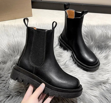 Abby™ | Black boots